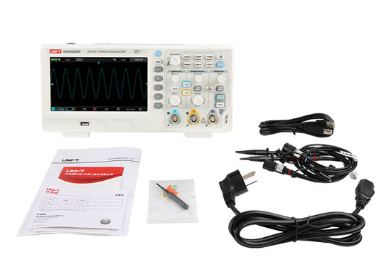 UTD2102CEX+數(shù)字存儲示波器 全家福